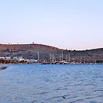 M Ξενοδοχείο με διαμερίσματα