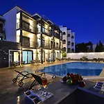 Ξενοδοχείο με διαμερίσματα M