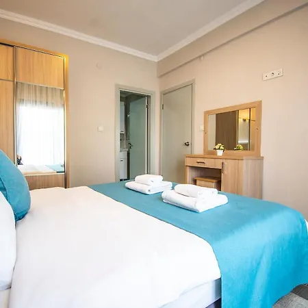Aparthotel M *