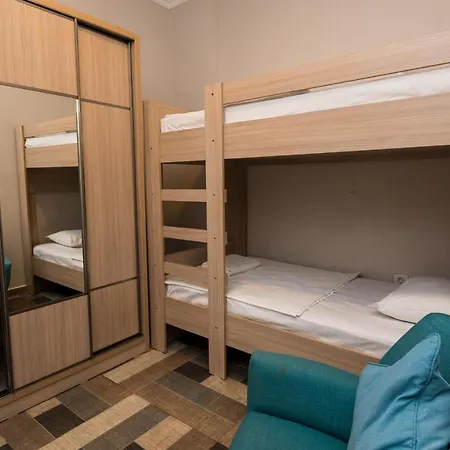 Aparthotel M *